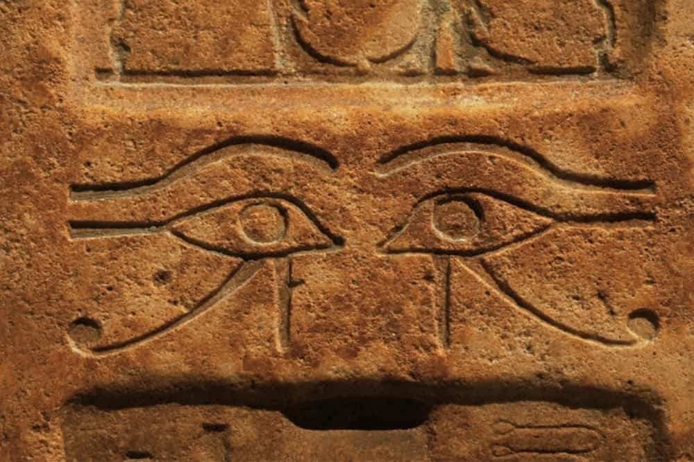 Eye of Ra vs Eye of Horus Temple